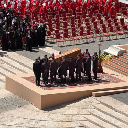 250 tys. osób na pogrzebie papieża Franciszka w Rzymie
