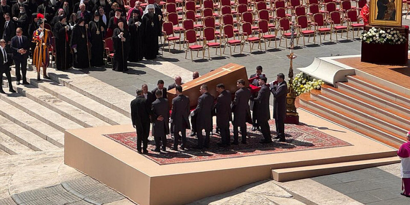 250 tys. osób na pogrzebie papieża Franciszka w Rzymie