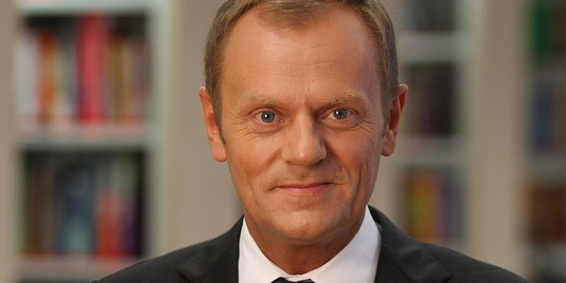 Premier Tusk apeluje o jedność Europy podczas obchodów Dnia Wyzwolenia